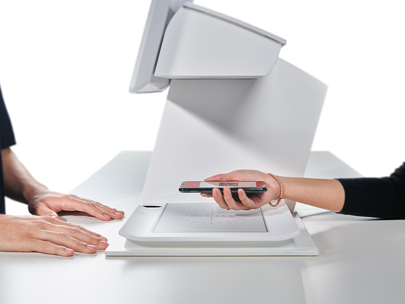 Retailer Vue: Transparent, Contactless Experience