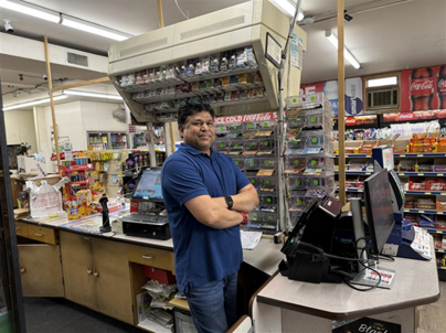 Rocky of Milk & More Demonstrates the Retailer Pro S2